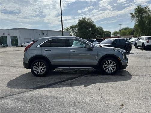 2023 Cadillac XT4 Premium Luxury