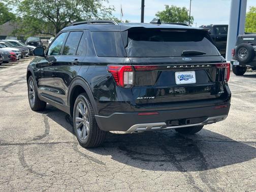 Agate Black Metallic 2026 Ford Explorer Active