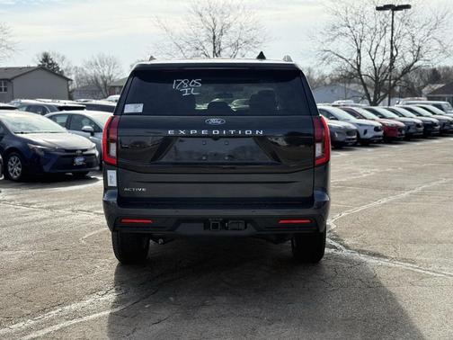 2026 Ford Expedition Active