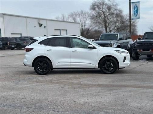 2023 Ford Escape ST-Line Select