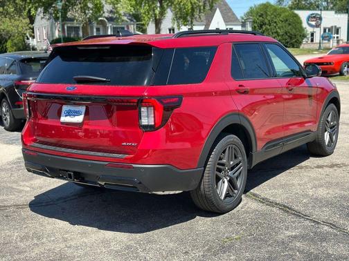 Rapid Red Metallic Tinted Clearcoat 2026 Ford Explorer ST-Line