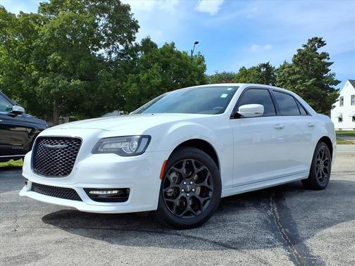 2022 Chrysler 300 Touring