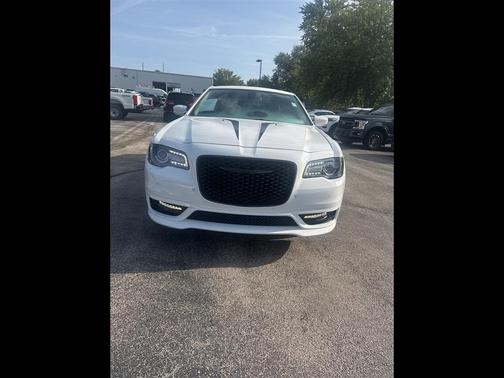 2022 Chrysler 300 Touring
