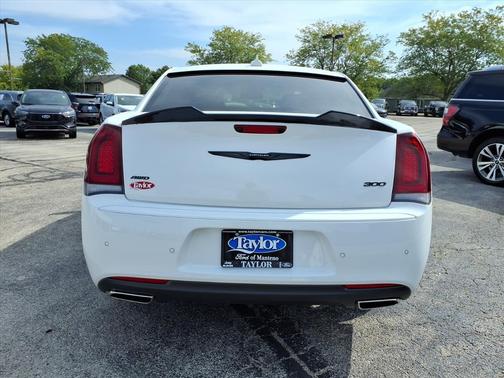 2022 Chrysler 300 Touring