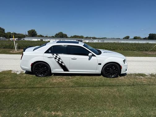 2022 Chrysler 300 Touring