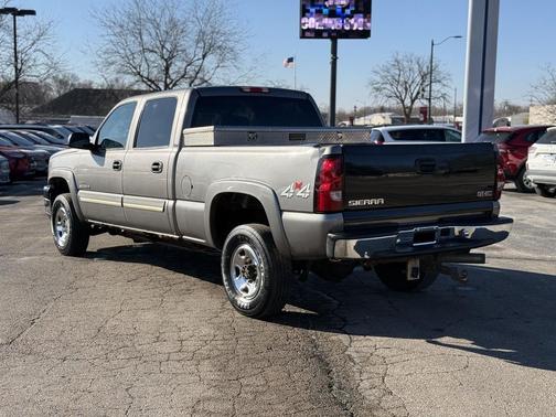 2007 Chevrolet Silverado 2500 LT1 H/D Crew Cab Classic