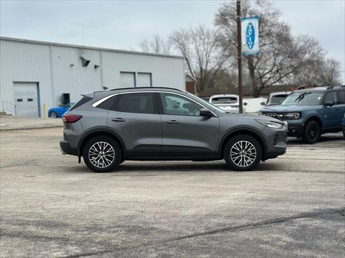 2024 Ford Escape Base