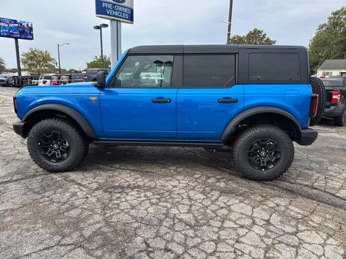 Blue Metallic 2026 Ford Bronco Badlands