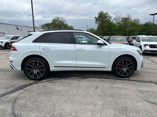Glacier White 2019 Audi Q8 3.0T Premium Plus