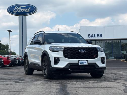 Star White Metallic TC 2025 Ford Explorer ST 4WD