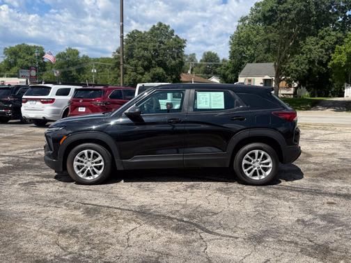 Mosaic Black Metallic 2024 Chevrolet Trailblazer LS