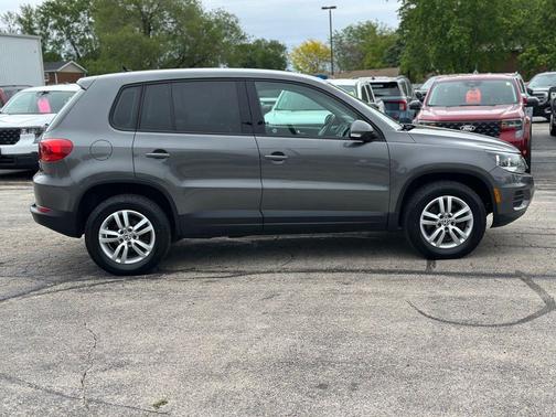 Pepper / Gray 2014 Volkswagen Tiguan 4MOTION Auto S