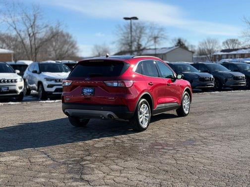 2022 Ford Escape SE