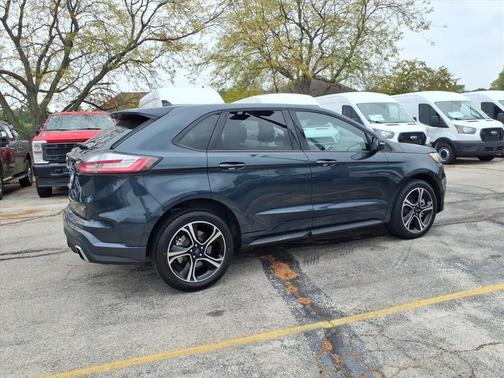 2022 Ford Edge ST