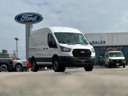 2022 Ford Transit-250 Base