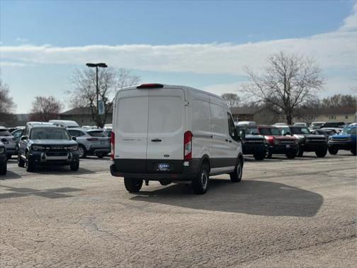2022 Ford Transit-250 Base