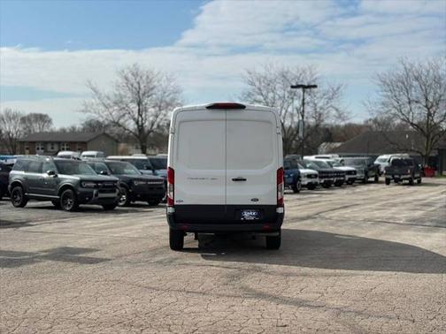 2022 Ford Transit-250 Base
