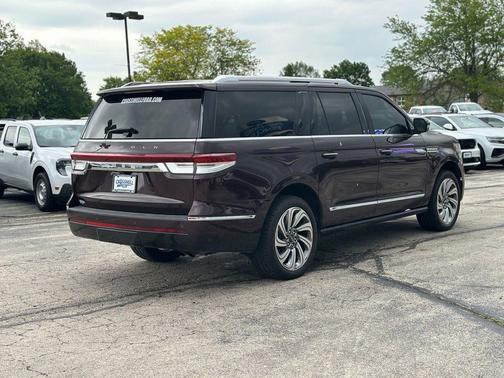 Diamond Red Metallic Tinted Clearcoat 2024 Lincoln Navigator Premiere