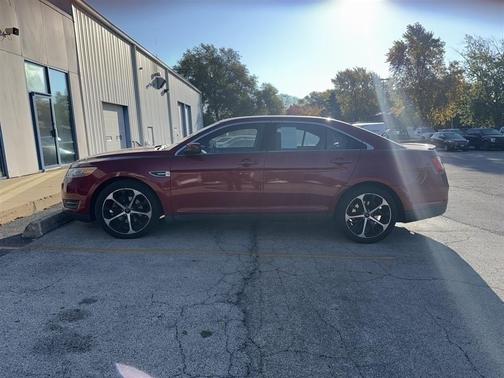 2014 Ford Taurus SEL