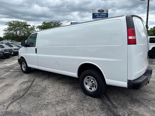 Summit White 2015 Chevrolet Express 3500 Work Van