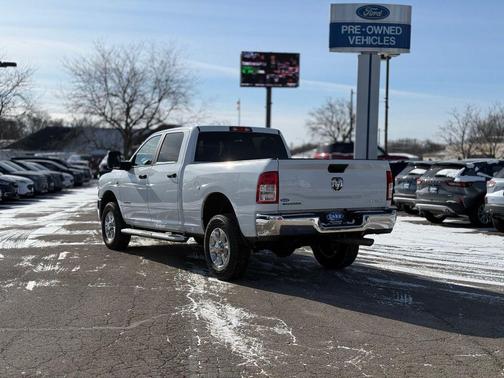 2024 RAM 2500 Big Horn Crew Cab 4x4 6'4' Box