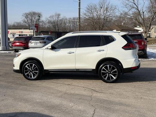 2017 Nissan Rogue SL