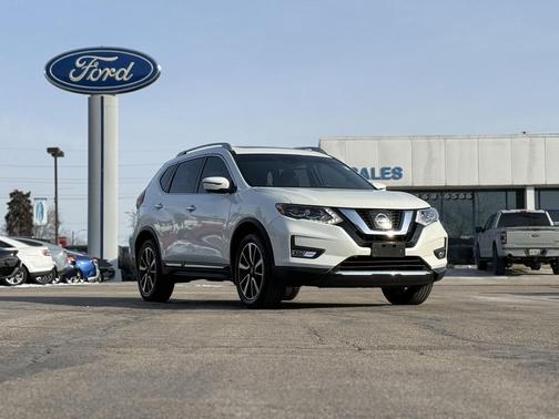 2017 Nissan Rogue SL