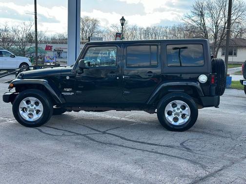 2013 Jeep Wrangler Unlimited Sahara