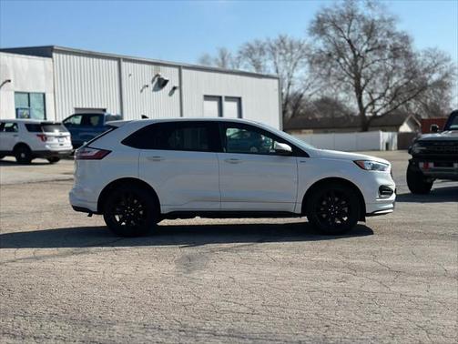 2022 Ford Edge ST Line