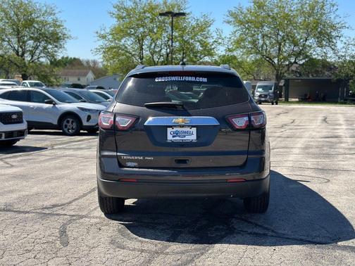 Tungsten Metallic 2017 Chevrolet Traverse LS
