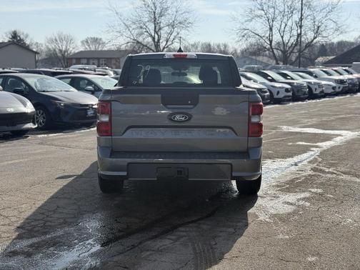 2026 Ford Maverick Lobo Standard