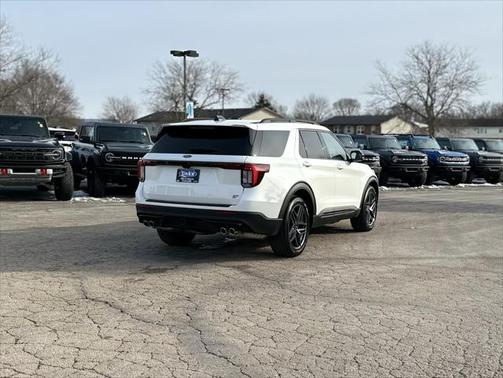 2025 Ford Explorer ST