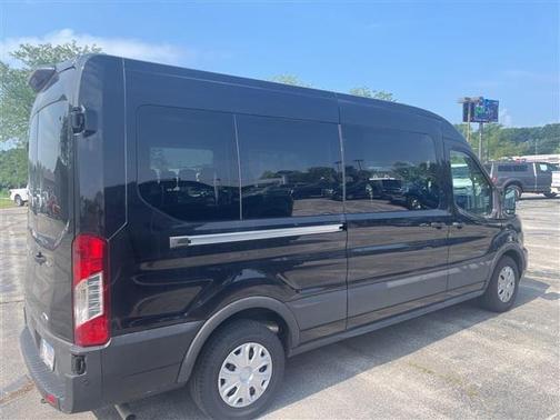 2024 Ford Transit-350 XLT