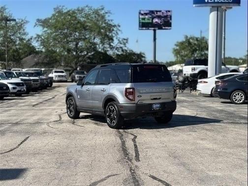 Iconic Silver Metallic 2021 Ford Bronco Sport Outer Banks