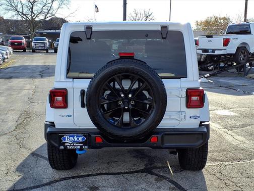 2022 Jeep Wrangler Unlimited 4xe Sahara