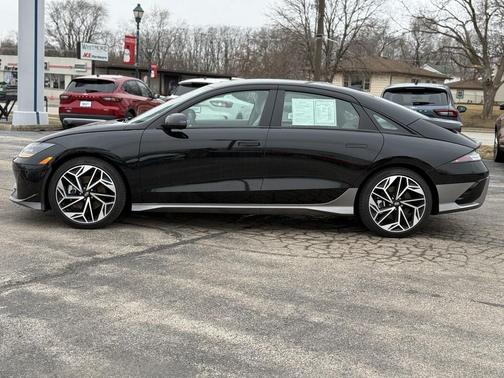 2024 Hyundai IONIQ 6 SEL