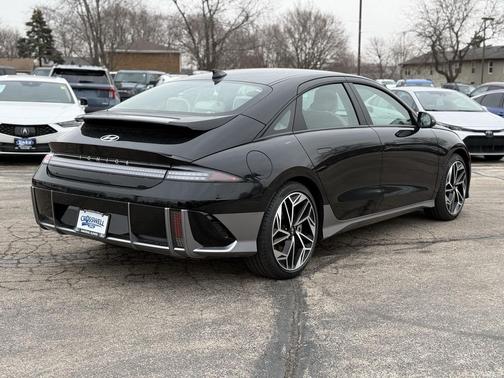 2024 Hyundai IONIQ 6 SEL