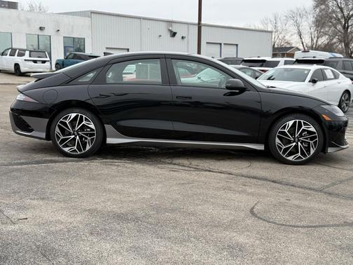 2024 Hyundai IONIQ 6 SEL