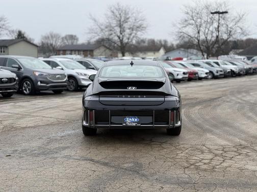 2024 Hyundai IONIQ 6 SEL