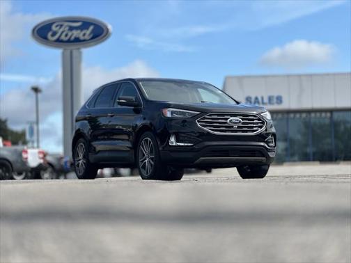 2021 Ford Edge Titanium