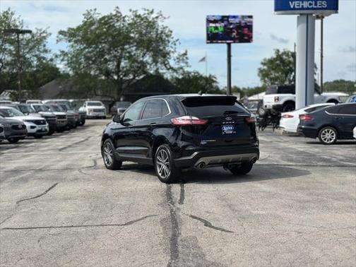 2021 Ford Edge Titanium