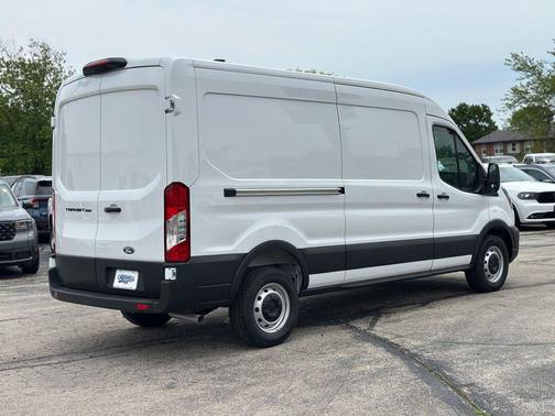 Oxford White 2026 Ford Transit-250 Base