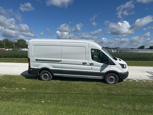 2016 Ford Transit-250 Base