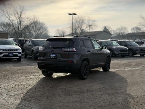 2023 Jeep Cherokee Altitude