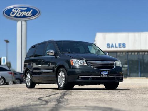 2012 Chrysler Town & Country Touring-L