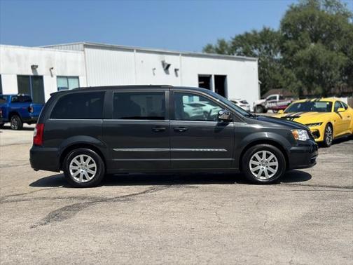 2012 Chrysler Town & Country Touring-L