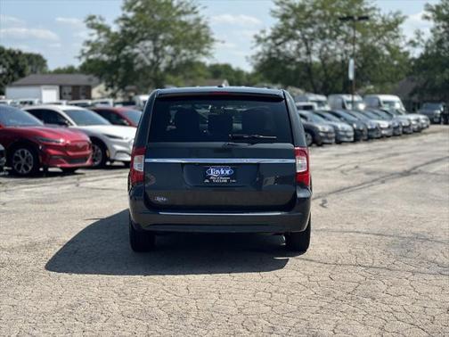 2012 Chrysler Town & Country Touring-L