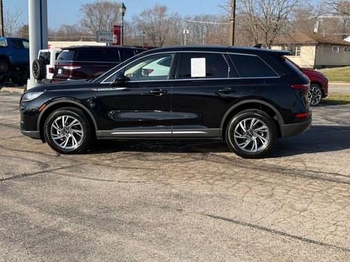 2024 Lincoln Corsair Premiere