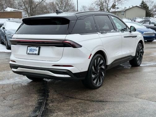 2024 Lincoln Nautilus Reserve