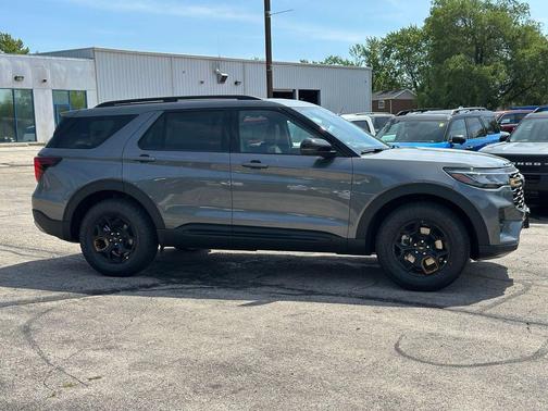 Carbonized Gray Metallic 2026 Ford Explorer Tremor